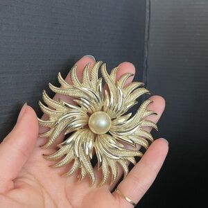 Cathe gold tone faux pearl statement brooch